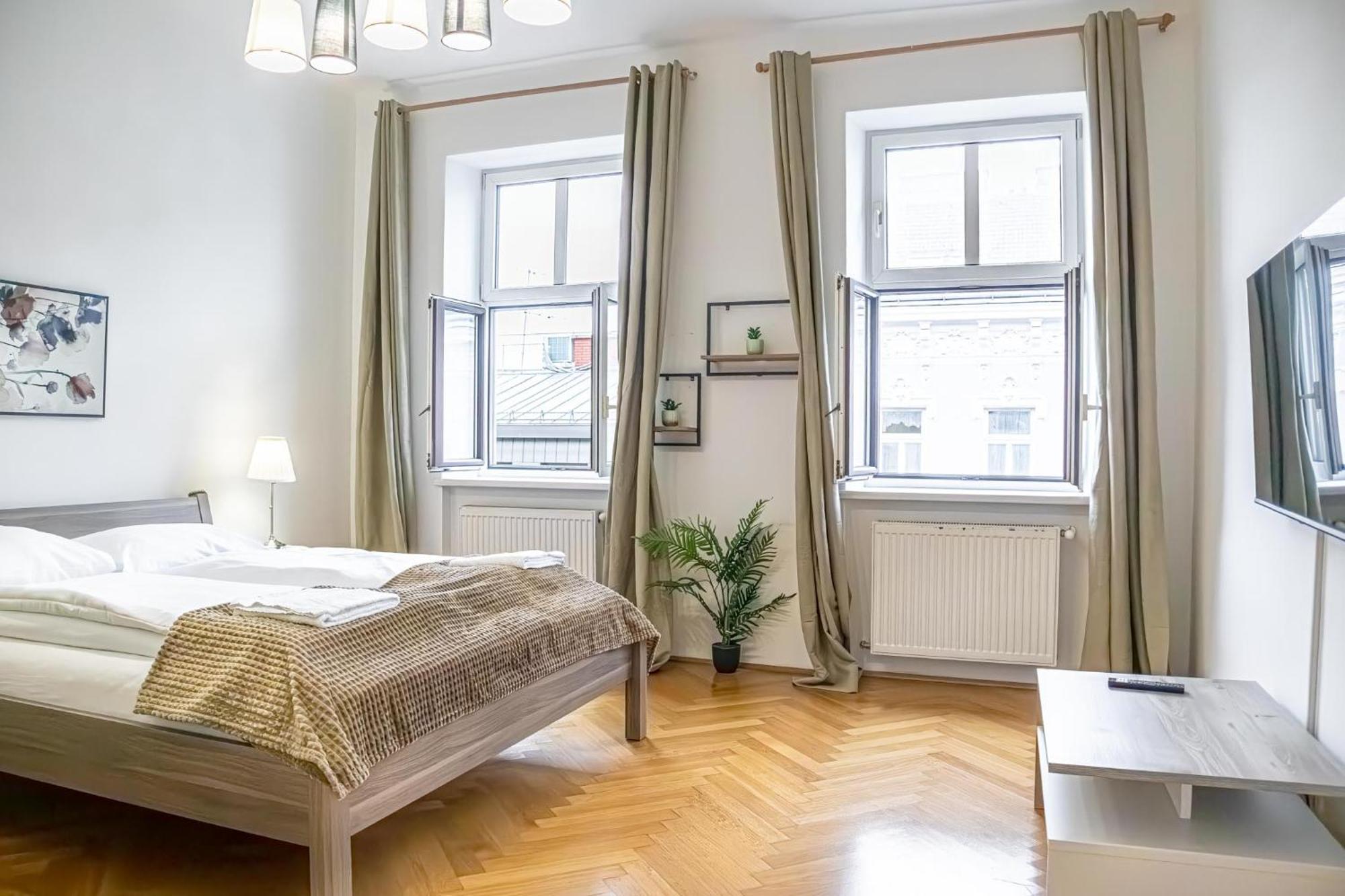 Comfortable 2Br Apt.-Near Wiener Stadthalle Apartment Exterior photo